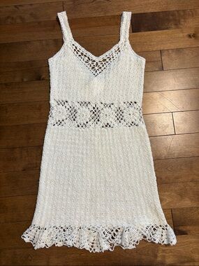 Vintage White Crochet Mini Dress with V-Neck